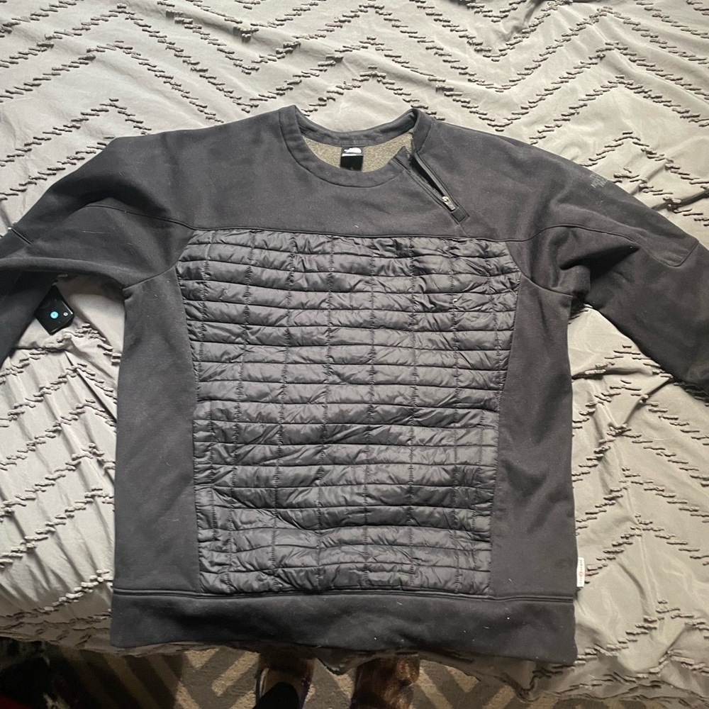 The North Face crew sweatshirt size M with side zip detail!